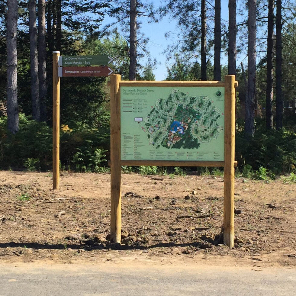 panneau information accueil bois planimetre ris plan center parcs centre de loisirs tourisme nature