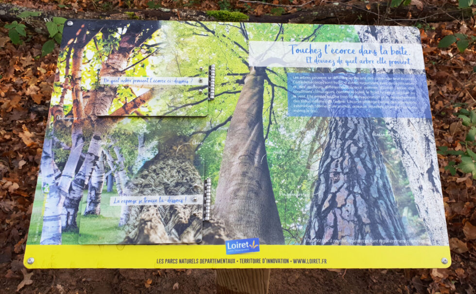 AD production sentier sensoriel nature panneau sur mesure toucher ecorce arbres signaletique touristique