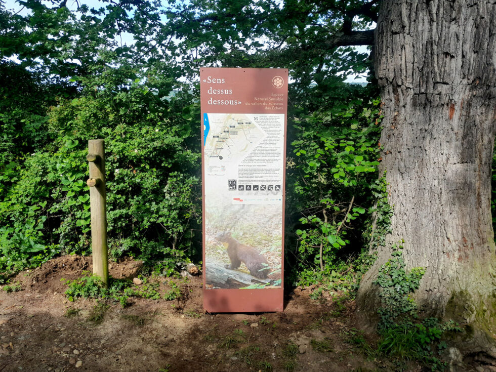 totem metal sentier sensoriel signaletique touristique france