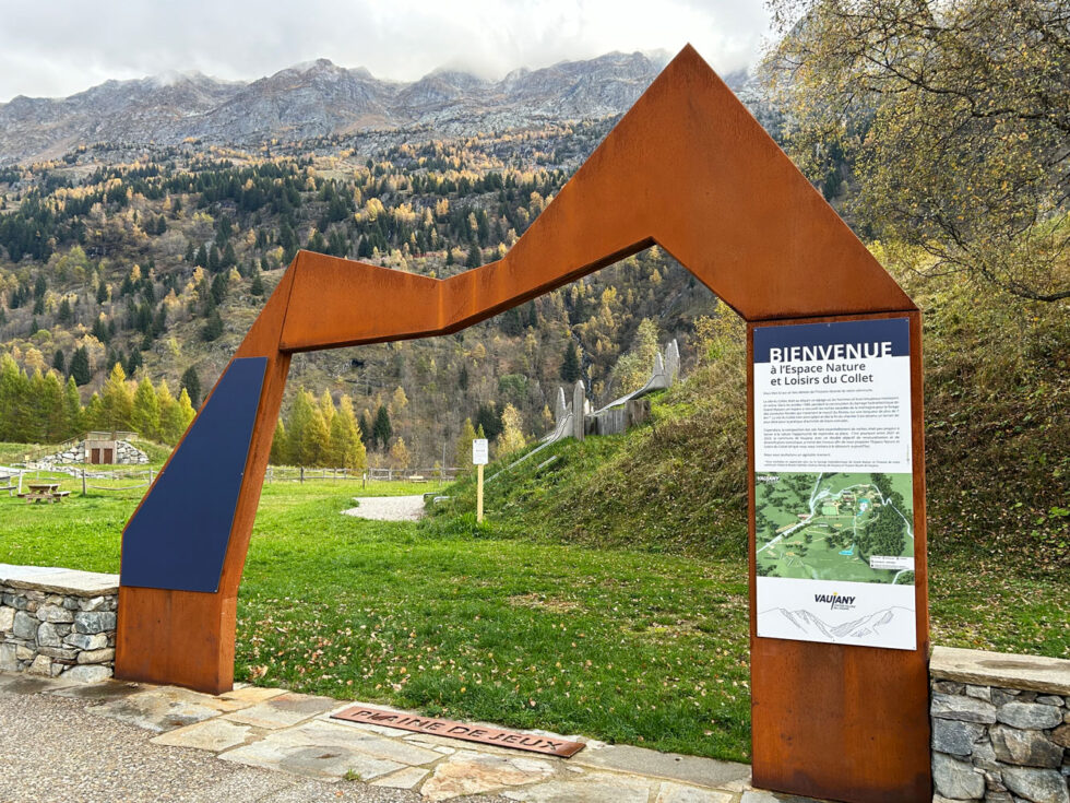 Entrée parc metal korten montagne Vaujany