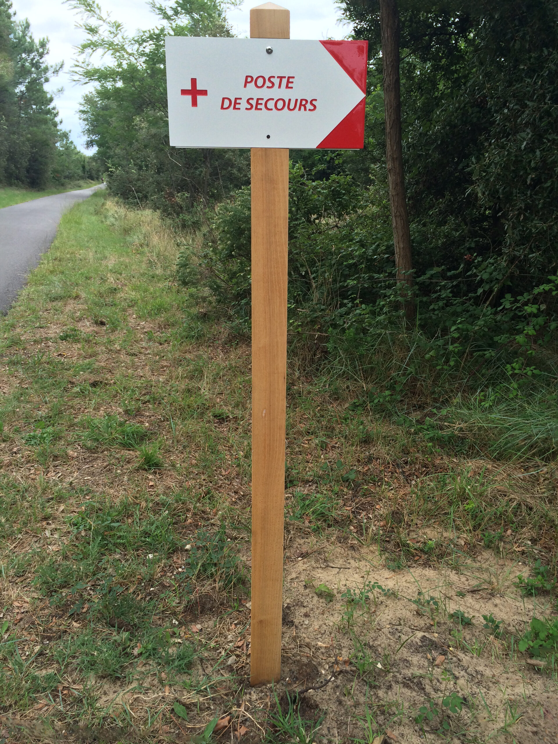 panneau poste de secours