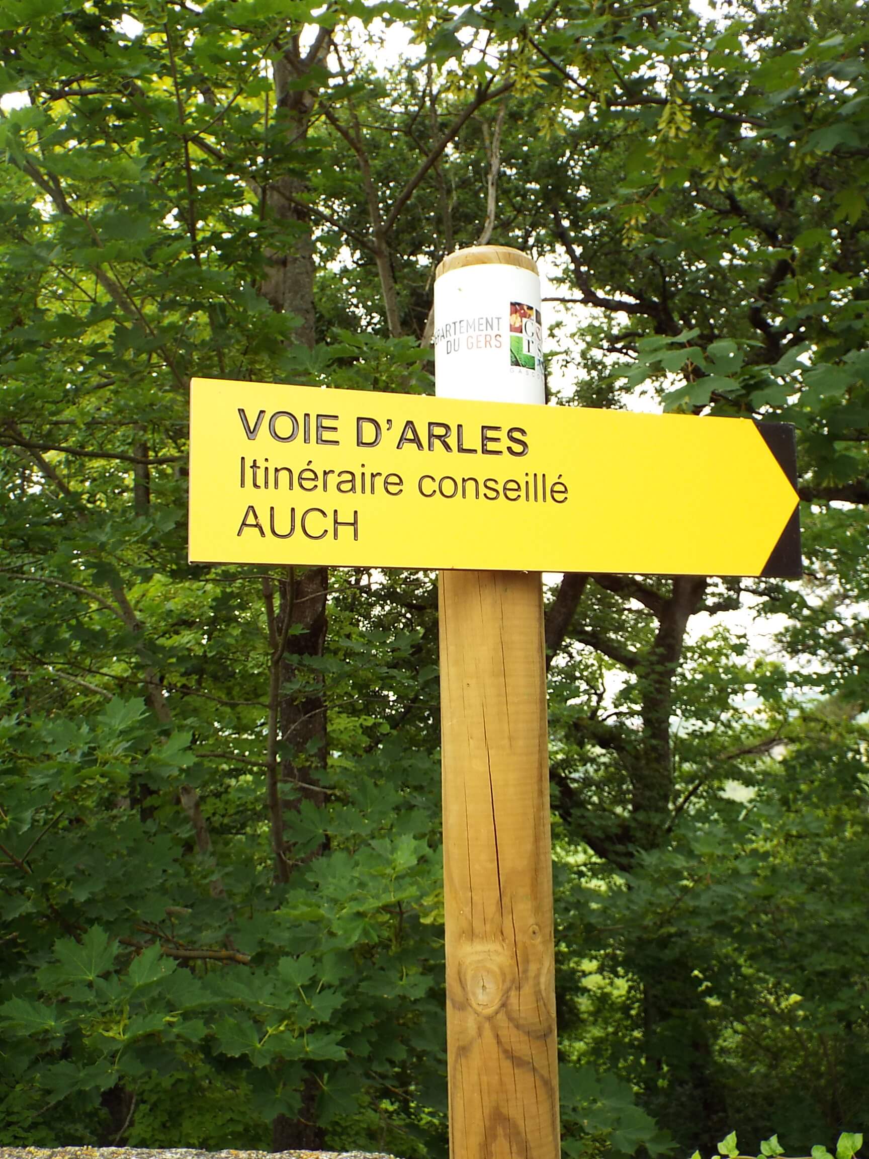 Flèche en compact Trespa