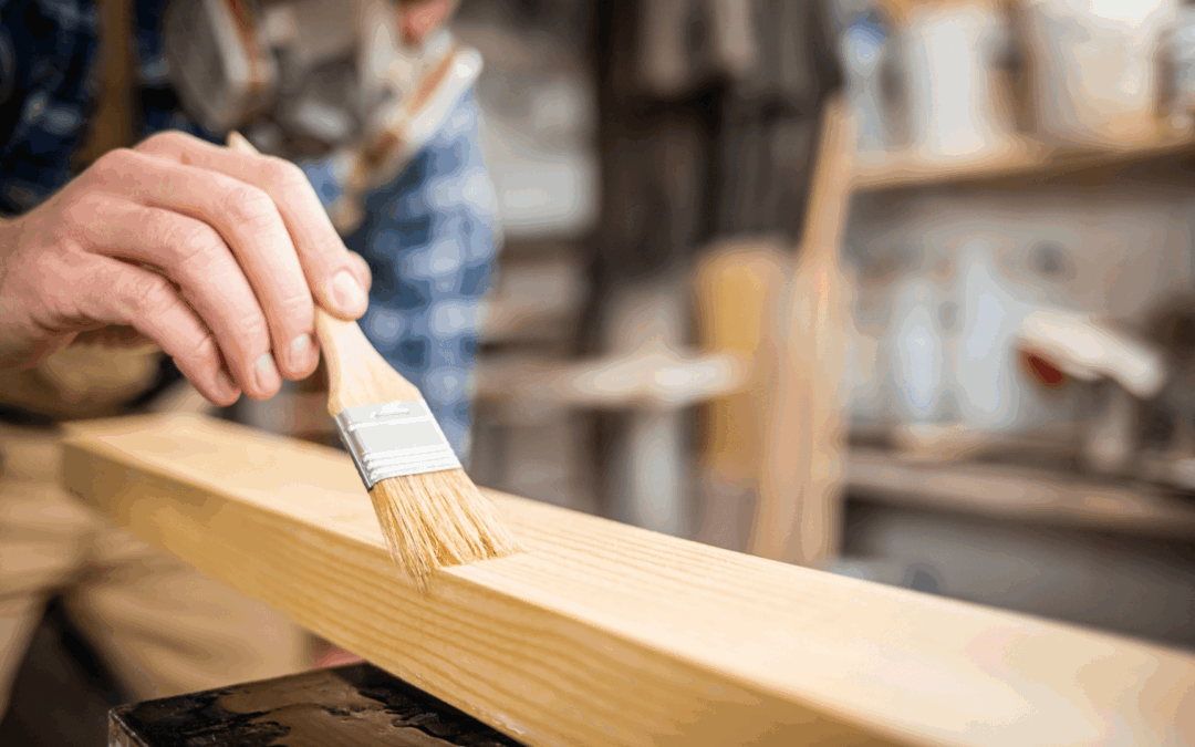 La peinture sur bois et compact gravé : quand la couleur donne vie à votre signalétique