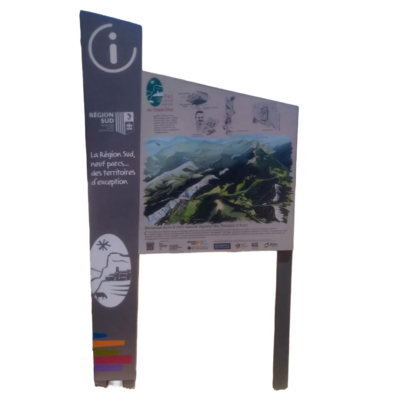 Planimètre avec totem métal