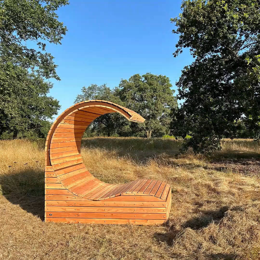 Fauteuil arrondi métal et bois