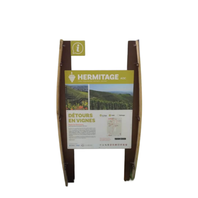 Panneau d'information touristique forme tonneau